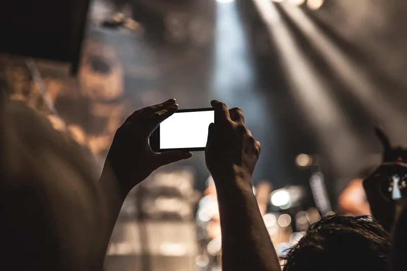 Smartphone, hands, screen, phone screen