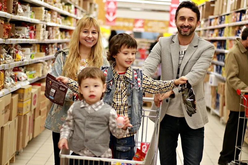 Family, shopping center, purchase, food